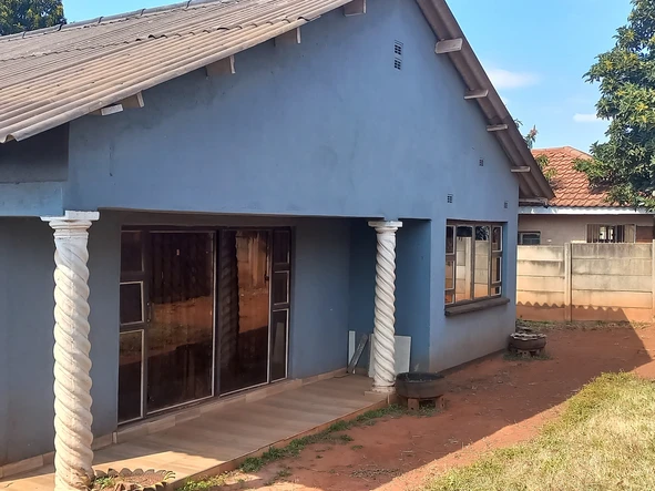 5 Bedroom House