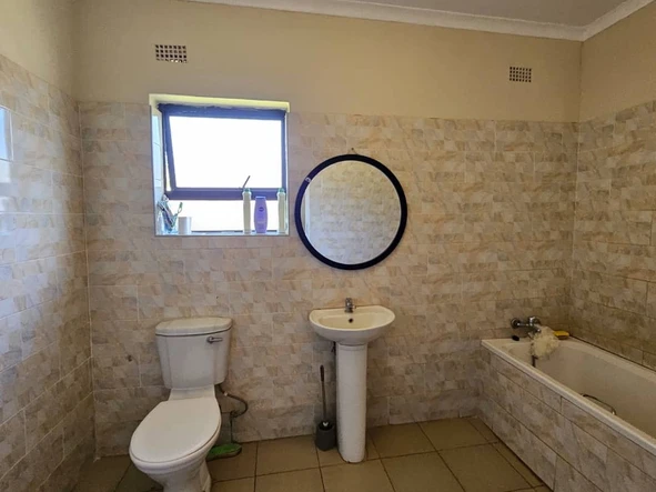 3 Bedroom Garden Flat