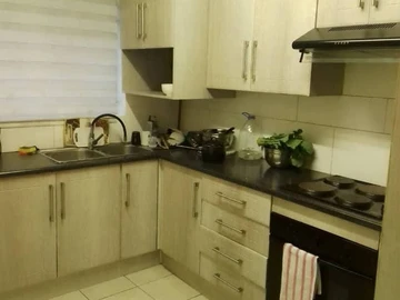 2 Bedroom Flat & Apartment
